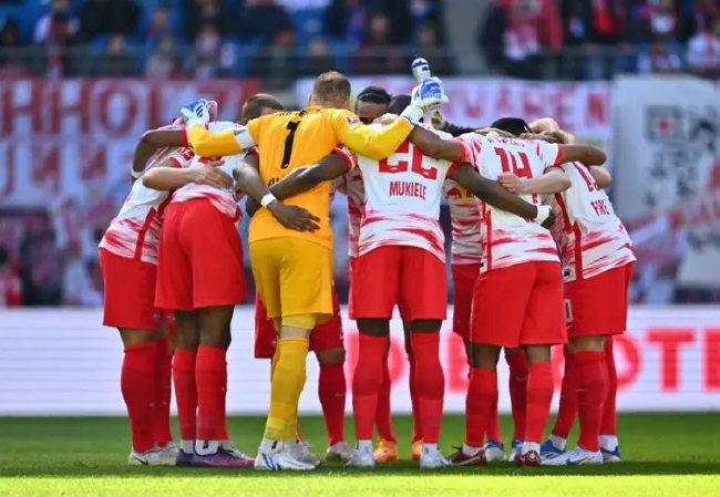  莱比锡红牛主场大胜柏林联合稳居前三甲  