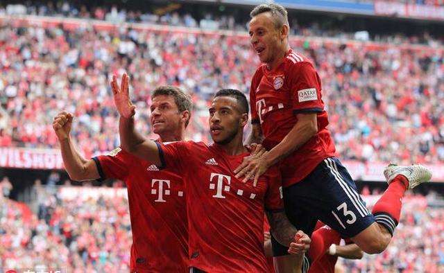  热那亚保级生死战，老将潘德夫替补建功救主  